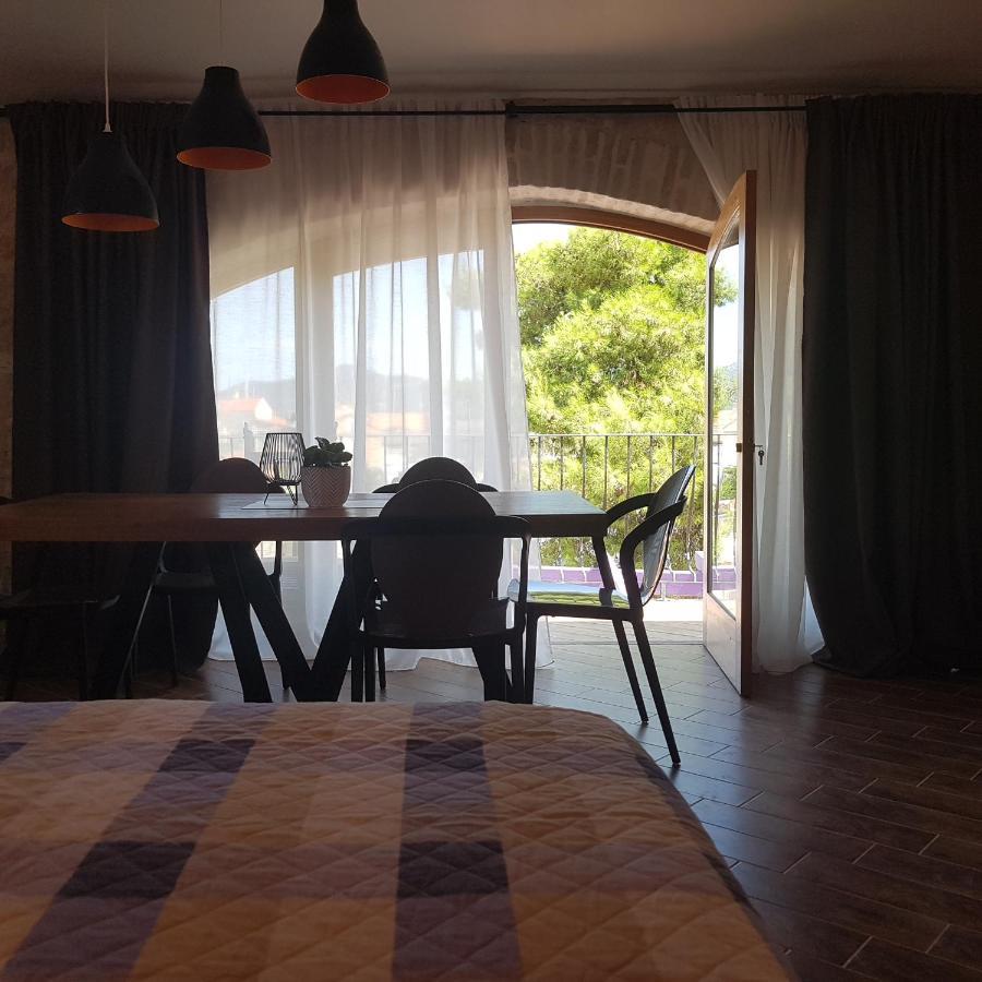 Jardin Kapetanova Kuca Veli Iž Exterior foto