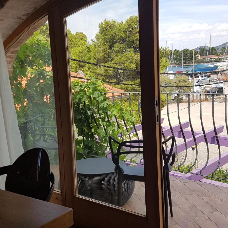 Jardin Kapetanova Kuca Veli Iž Exterior foto