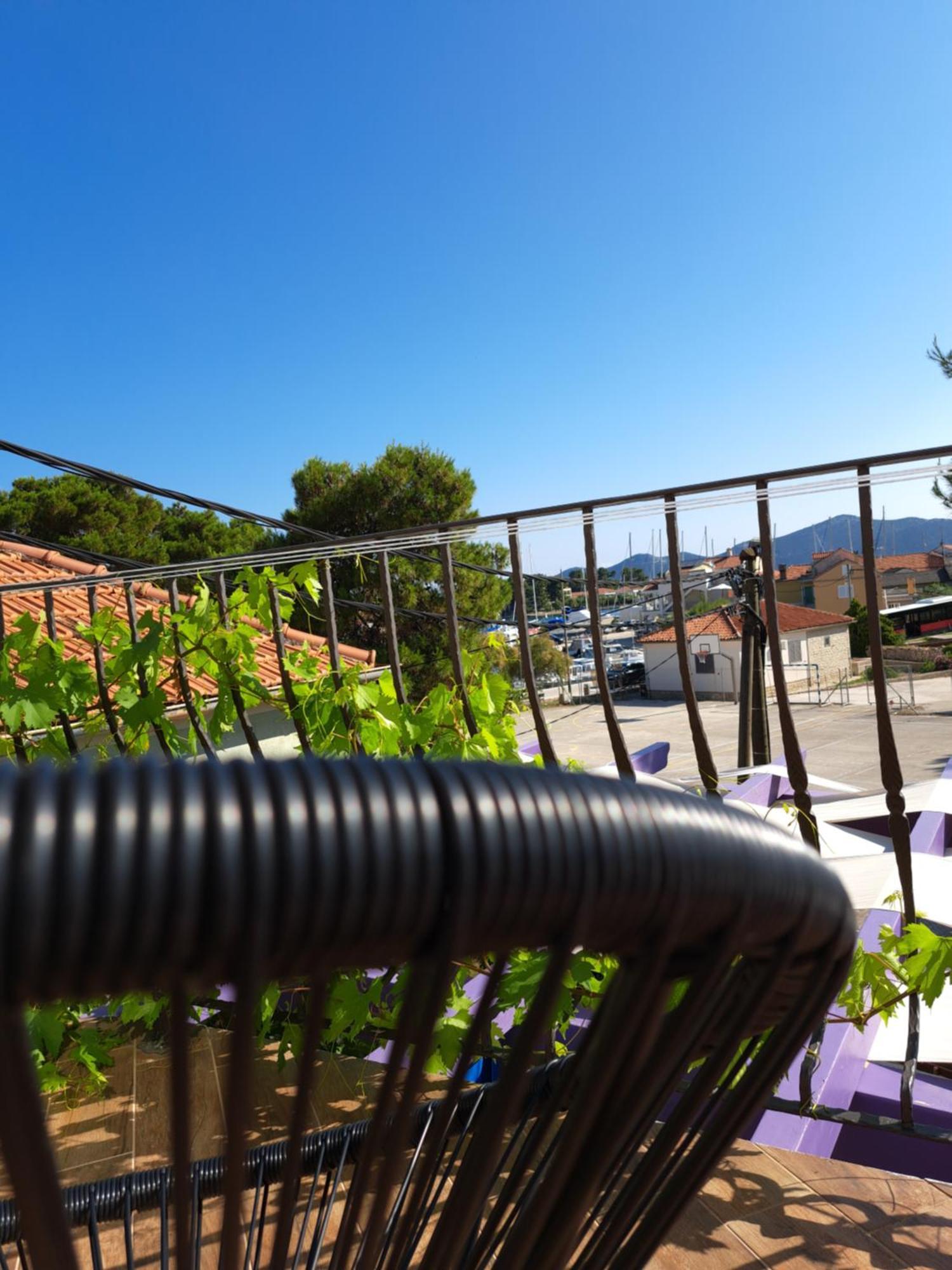 Jardin Kapetanova Kuca Veli Iž Exterior foto